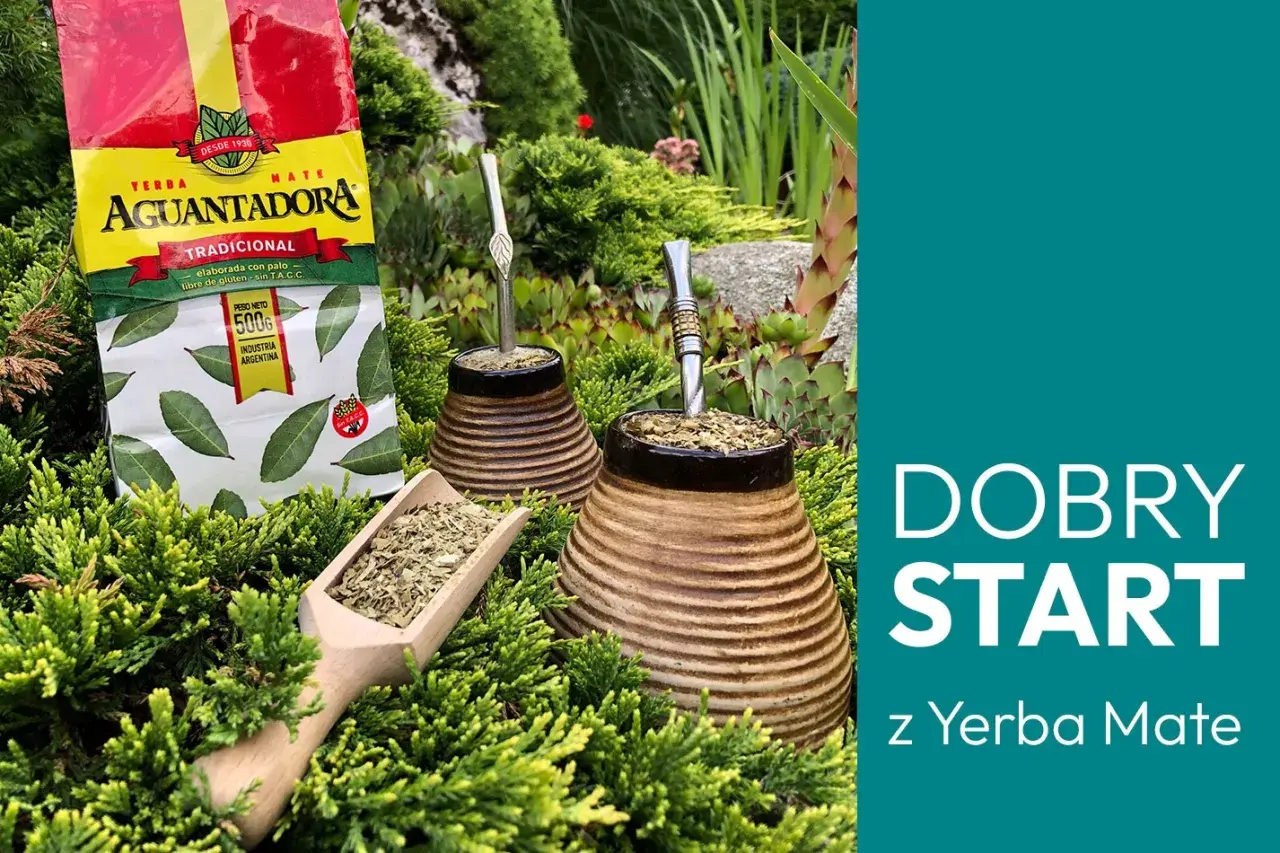 Zestaw do yerba mate: paczka AguantaDora, drewniana łopatka z suszem i dwa naczynia z bombillami. Idealny dobry start z yerba mate.